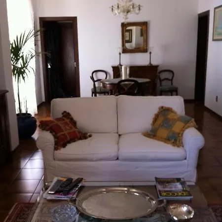 Bed and breakfast Via Della Marina 3 *